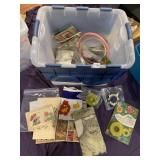 VTG CRAFT LOT W/ BUCILLA FLOWER LOOMS, EMBROIDERY