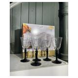 GIBSON PARTY PACK GOLD BANDED PORCELAIN MUGS