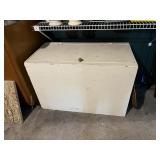 VTG PAINTED WOOD STORAGE CHEST W/ HINGED LID,