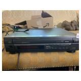 FISHER DAC9225 5-DISC COMPACT DISC CHANGER, 1 BIT