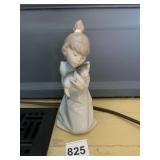 LLADRO PORCELAIN FIGURINE, GIRL HOLDING KITTEN,