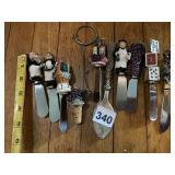 ASSORTED THEMED CHEESE SPREADERS, FIGURAL HANDLES