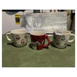 FISHS EDDY MUGS FEATURING POLITICAL FIGURES (2),