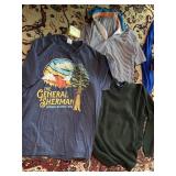 ASSORTED MENS CLOTHING INCL LANDS