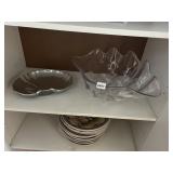 METAL SCALLOPED SERVING TRAY, CLEAR ACRYLIC CLAM