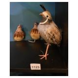 DECORATIVE FEATHERED BIRD FIGURES (4) W/ WIRE