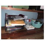 DESK ORGANIZATION LOT, PLASTIC TIERED TRAY, WIRE