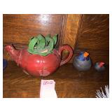 CERAMIC TOMATO TEAPOT, BIRD FIGURINES (2).