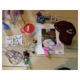 ASSORTED DECORATIVE ITEMS INCL WOODEN WALL