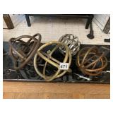METAL DECORATIVE SPHERES, ASSORTED FINISHES, (4).