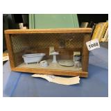 MINIATURE BATHROOM DIORAMA, CAST IRON FIXTURES,