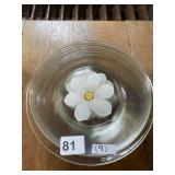 VTG CLEAR GLASS PLATES W/ APPLIED WHITE FLOWER