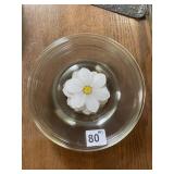 VTG CLEAR GLASS PLATES W/ APPLIED WHITE FLOWER
