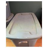 CORNERSTONE 30 GALLON STORAGE BIN, SUPER-LOK LID