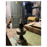 ALADDIN MODEL 12 MANTLE LAMP, METAL CONSTRUCTION.