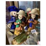 VTG COSTUME DOLLS, INCLUDES FIGURES W/ CONICAL
