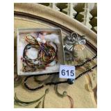 COSTUME JEWELRY LOT, INCLUDES ANGEL BROOCH,
