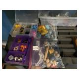 CRAFT BEAD ASSORTMENT, INCLUDES PLASTIC ORGANIZER