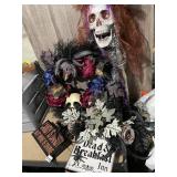 HALLOWEEN DECOR, WREATH W/ SKULL, FLORAL ACCENTS,