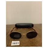 VINTAGE STYLE SUNGLASSES, GOLD-TONE METAL FRAMES,