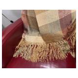 PLAID WOVEN THROW BLANKET, MULTICOLOR, FRINGED