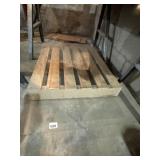 WOOD PALLET