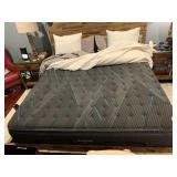 CLEAN KING BEAUTYREST MATTRESS W/ BED TECH ADJUST-