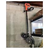 BLACK & DECKER ELECTRIC LAWN EDGER, ADJUSTABLE