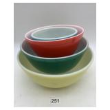PYREX NESTING MIXING BOWL SET, PRIMARY COLORS,