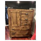 AMERICAN SIGNATURE COLLECTION CHEST RUSTIC