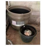SOUTHERN PATIO HDR PLANTER, PLASTIC PLANTER W/