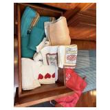 KITCHEN TEXTILES, ASSORTED DISH TOWELS, APRON W/