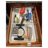 KITCHEN UTENSIL DRAWER ORGANIZER W/ ASSORTED