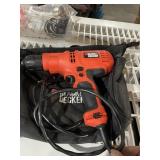 BLACK & DECKER 5.2 AMP CORDED DRILL W/ CARRYING