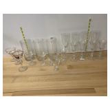 ASSORTED GLASSWARE INCL CHAMPAGNE FLUTES,