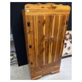 CEDAR WARDROBE CABINET, DUAL DOORS, INTERIOR