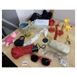 ASSORTED COLLECTIBLES: DISNEY POOH COLLECTION