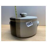 MCCOY POTTERY CASSEROLE DISH W/ LID, TWO-TONE
