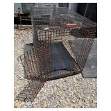 WIRE PET CRATE W/ REMOVABLE TRAY.