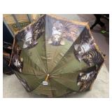 VTG UMBRELLA W/ KITTEN PRINT, WOOD HANDLE, DAMAGE