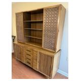 BAUMRITTER VALLEY FORGE VTG CHINA CABINET,