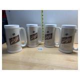 SCHLITZ BEER PLASTIC MUGS, THE BEER THAT MADE