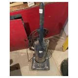 DIRT DEVIL VISION SWIVEL GLIDE BAGLESS UPRIGHT