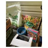 SCOTTS FERTILIZER AND GARDEN SUPPLIES