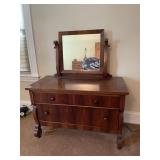 VTG MAHOGANY DRESSER W/ SWING MIRROR, DOVETAILED