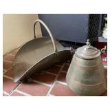 VTG BRASS COAL SCUTTLE W/ SWING HANDLE, BRASS AND