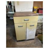METAL KITCHEN CABINET W/ DRAWER AND LOWER