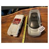 MAISTO JAGUAR DIE-CAST MODEL CAR, REVELL CORVETTE