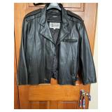 OPEN ROAD LEATHER MOTORCYCLE JACKET, SIZE 44,