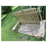 VTG WOOD SLAT PORCH SWING W/ RUSTED METAL CHAINS.